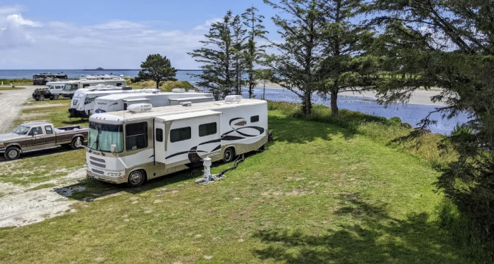 Lighthouse Cove RV Park at Lake Ray Roberts